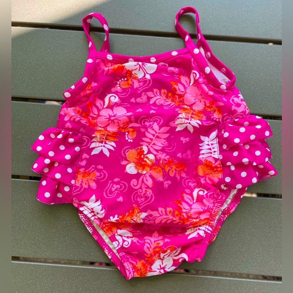 BABY GIRL CHILDRENS PLACE BATHING SUIT LIKE NEW 3-6 MONTHS